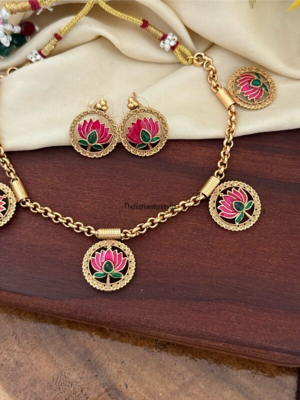 Enamel painted fusion Lotus necklace set