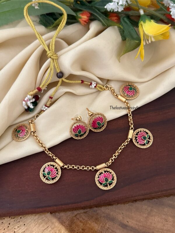 Enamel painted fusion Lotus necklace set