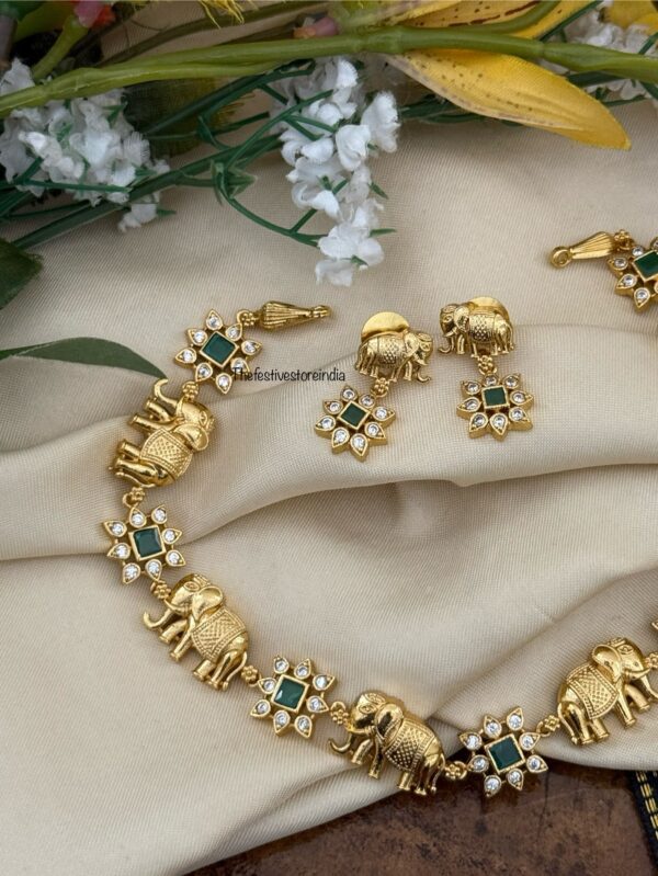 Ambaari / Elephant Kids friendly necklace set