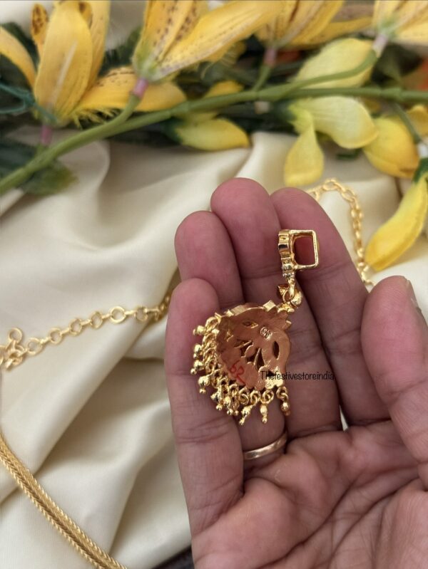 Classic detachable pendant Attigai chain