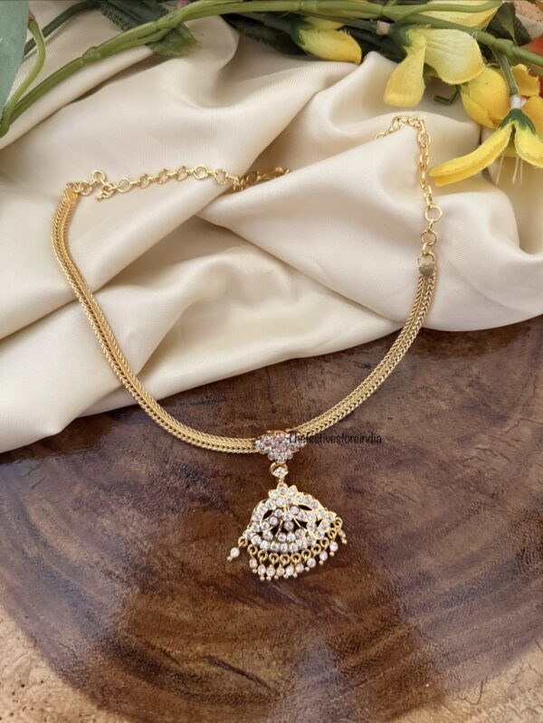 Classic detachable pendant Attigai chain