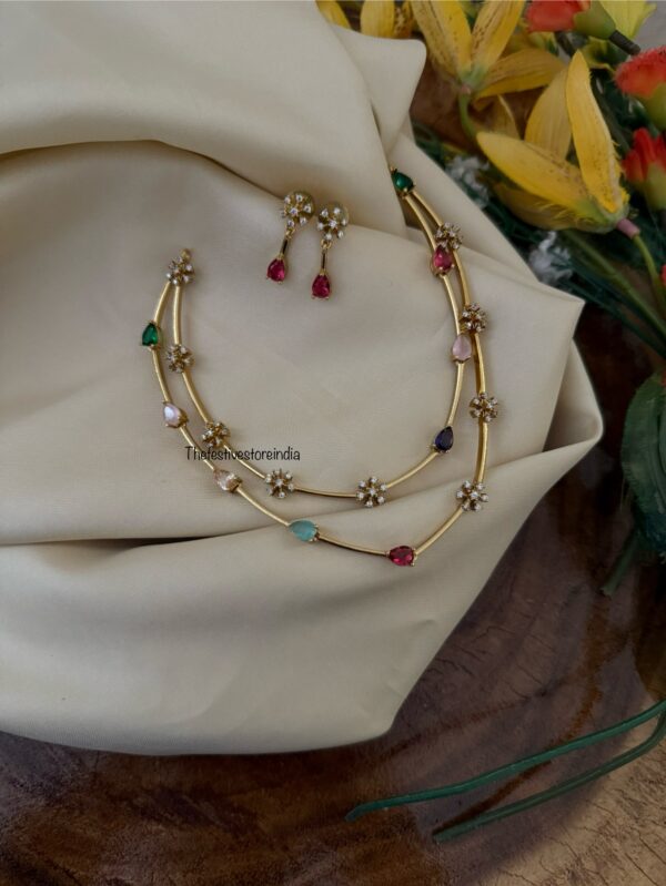 2 layer multi color stone necklace set