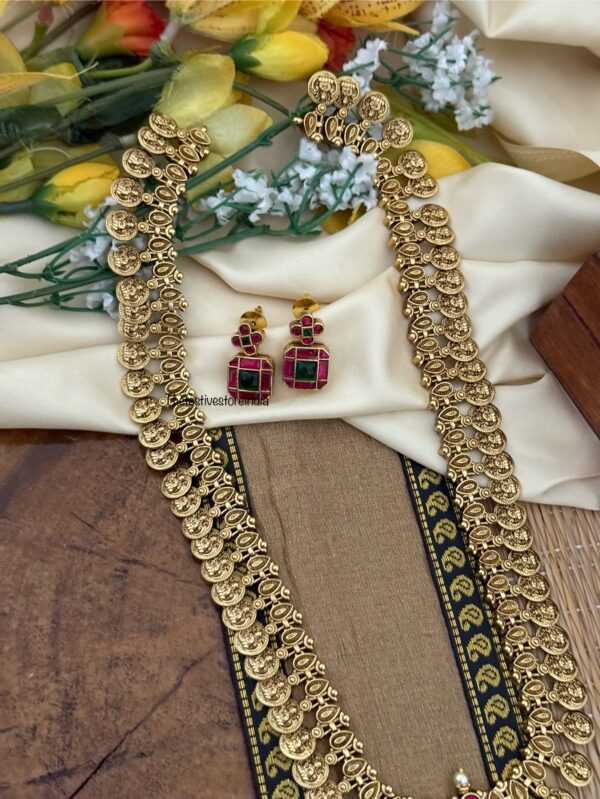 Kaasu Lakshmi Navilu Emerald stone pendant haaram set | Long chain