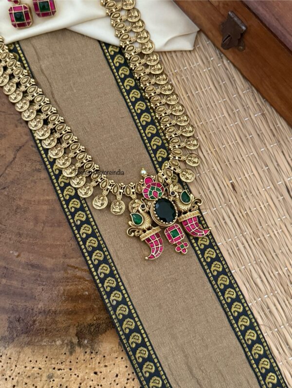 Kaasu Lakshmi Navilu Emerald stone pendant haaram set | Long chain