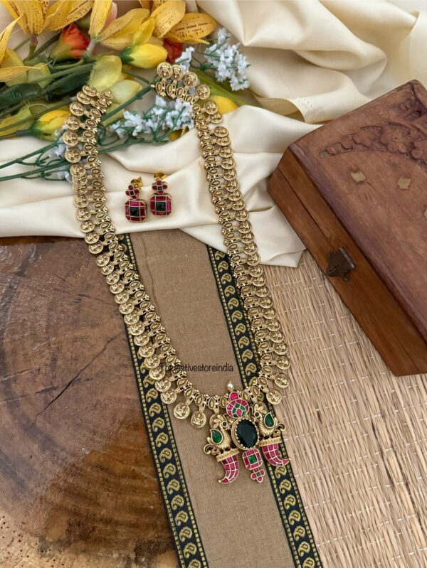 Kaasu Lakshmi Navilu Emerald stone pendant haaram set | Long chain