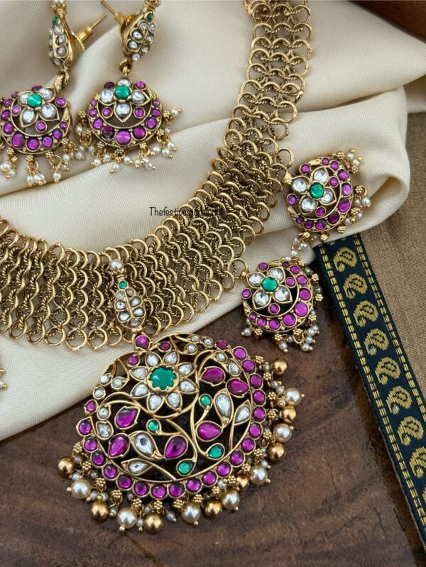 Premium Unique Jadau stones knit Bridal necklace set