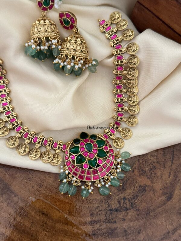 Kaasu Lakshmi Jadau pendant necklace set