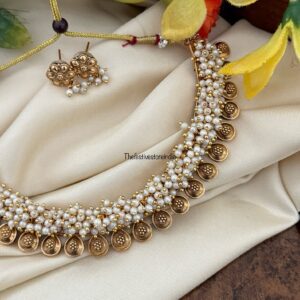 Samantha cluster pearls necklace set