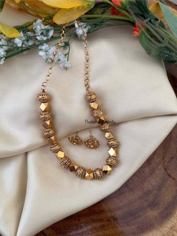 Budgeted All gold beads set