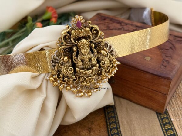 Bridal Lakshmi mopp gold drop hipbelt