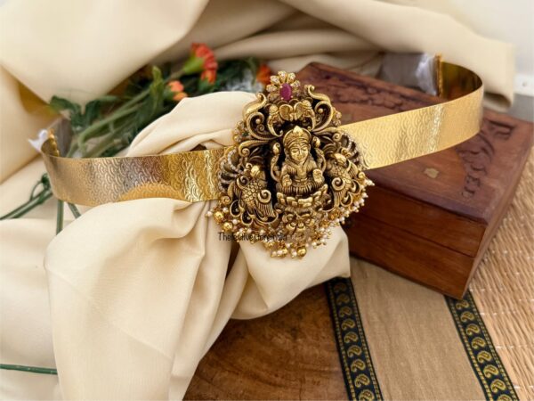 Bridal Lakshmi mopp gold drop hipbelt