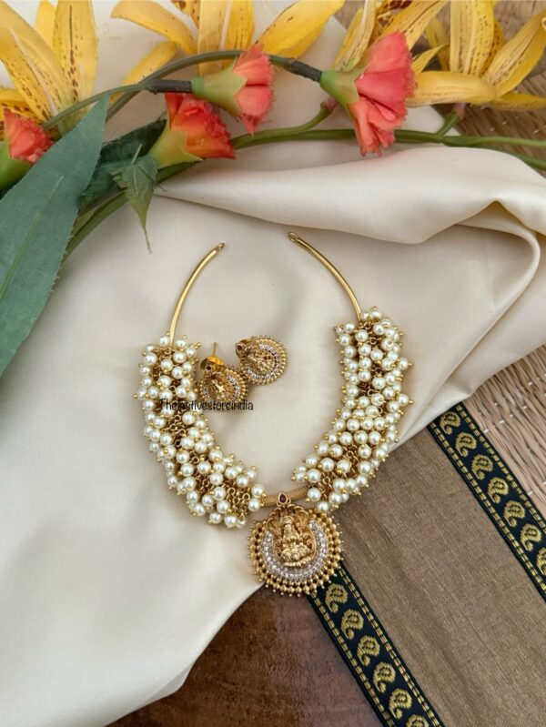 Lakshmi Cluster pearls necklace set