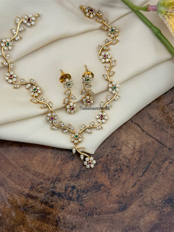 Kids friendly leafy floral diamonds set