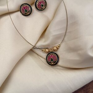 Lotus pendant Invisible chain set