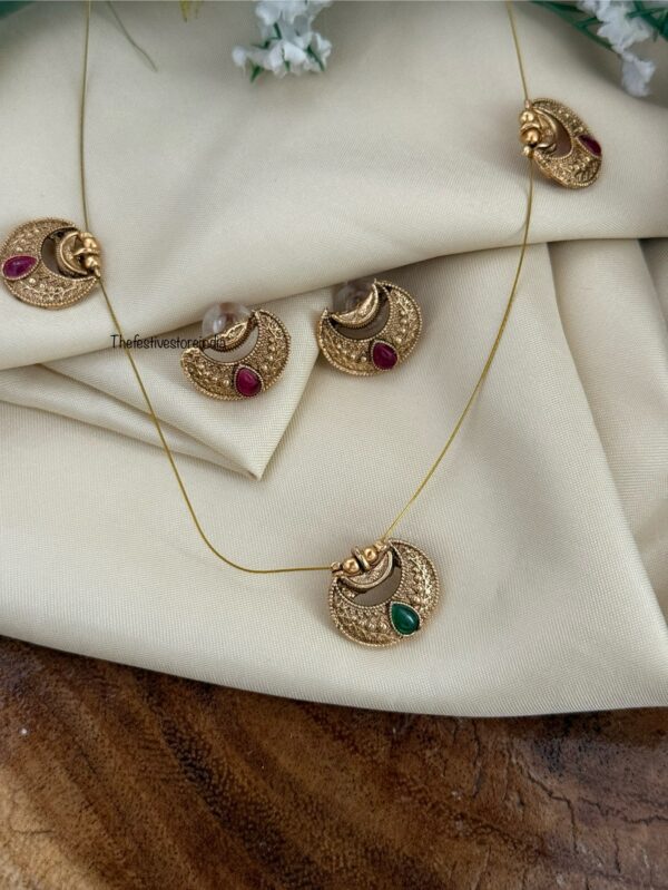 Matte polish Chand Invisible chain set