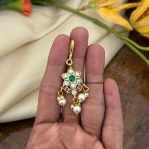 Small kids friendly Jadau hook maangtikka