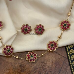Budgeted Floral / flower motif chain set