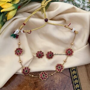 Budgeted Floral / flower motif chain set
