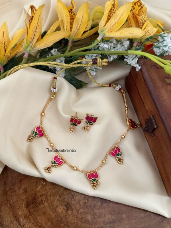 Enamel Lotus drops necklace set