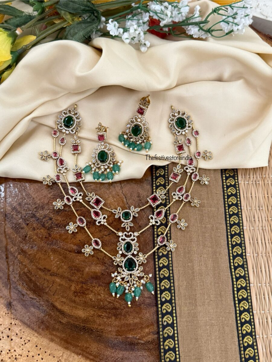 Unique 3 layer Victorian red green stone necklace set