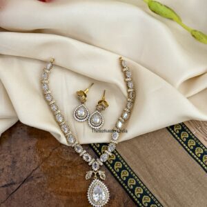 Diamonds drop pendant set