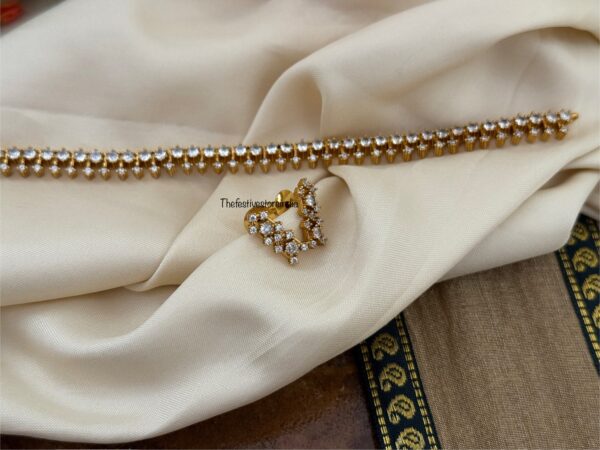 Diamonds drops choker set