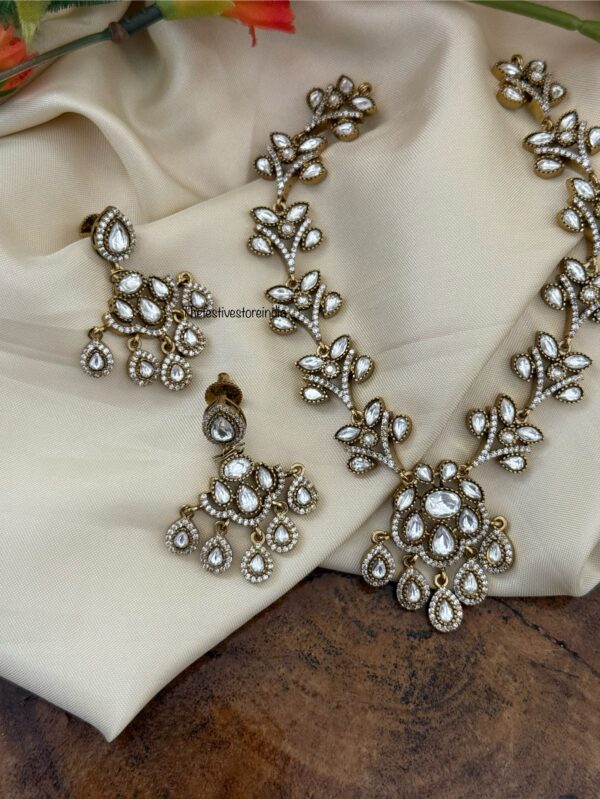 All White Victorian floral necklace set