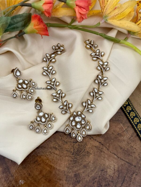 All White Victorian floral necklace set