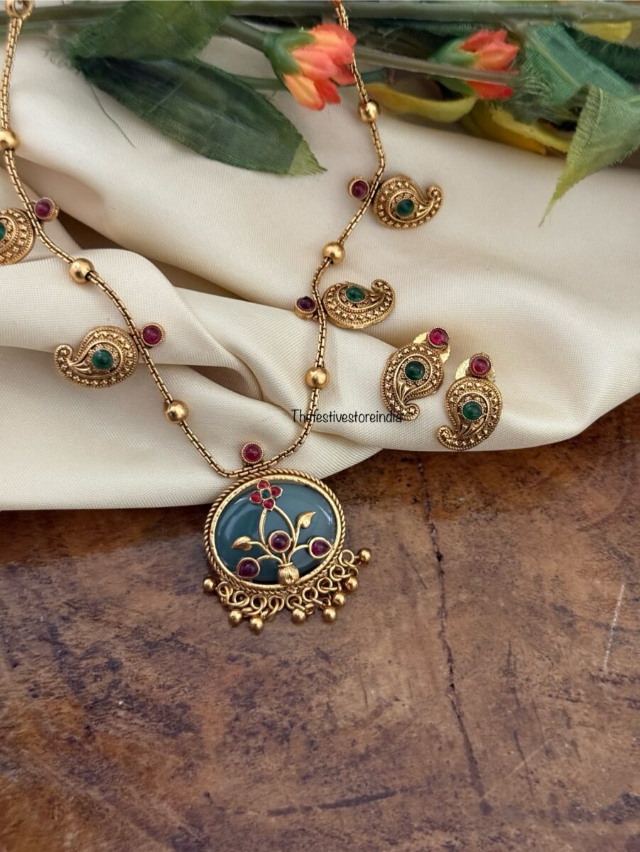 Fusion pattern stone set