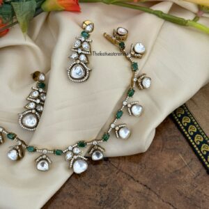 Single layer green Victorian set | Bridal | Necklace | Wedding