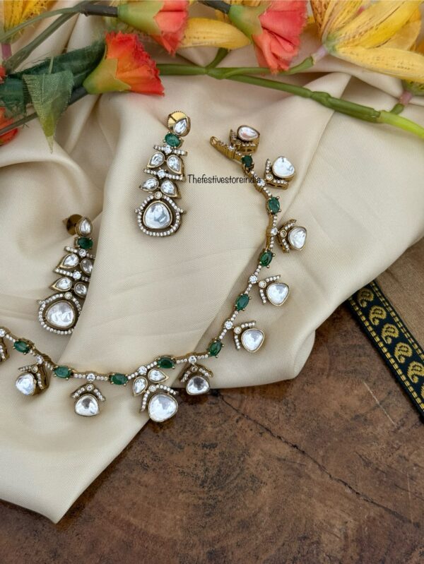 Single layer green Victorian set | Bridal | Necklace | Wedding