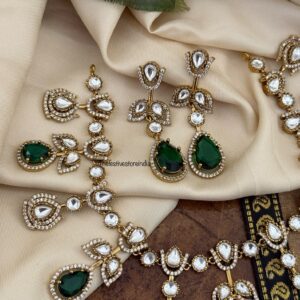 Bridal Victorian droplet style necklace set - Emerald