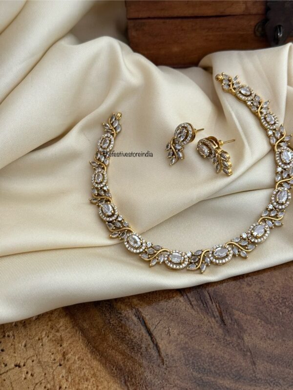 All diamonds necklace set - Kids friendly