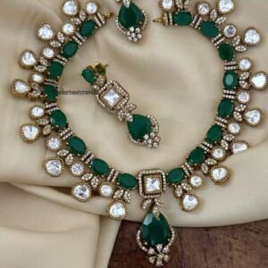 Diamond emerald necklace set
