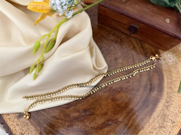 Simple pearl Anklet / Kaal gejje