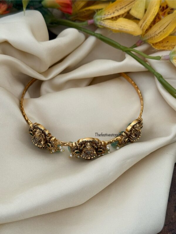 Stiff Nakshi lakshmi choker - High neck