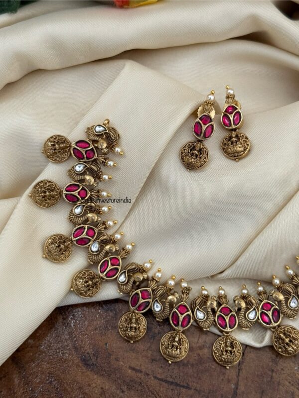 Antique polish lakshmi bottu navilu necklace set with screwback earrings