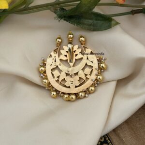 Jadau chaand / chand pendant