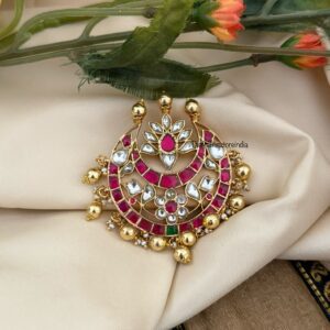 Jadau chaand / chand pendant