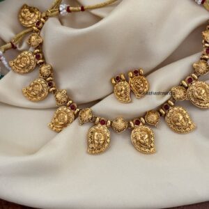 Gold look mango necklace set