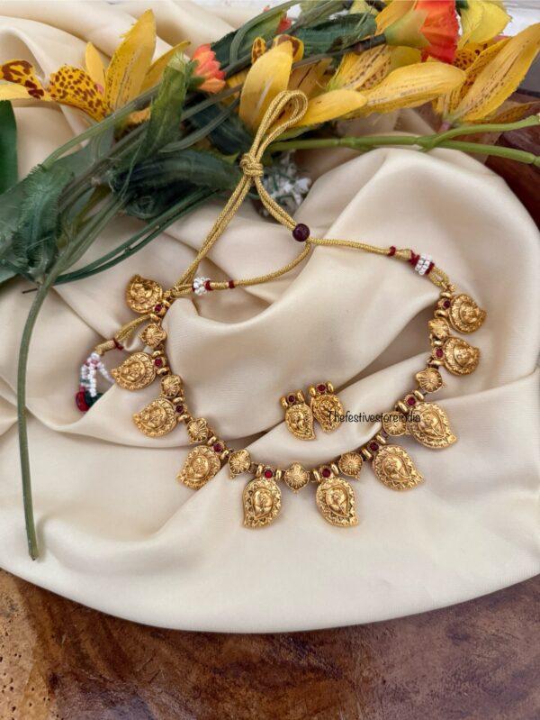 Gold look mango necklace set