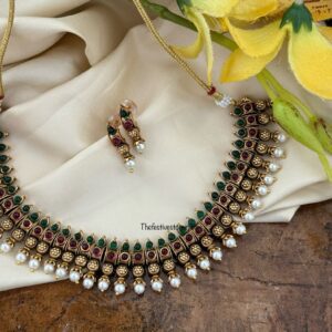 Classic kemp and pearls necklace set