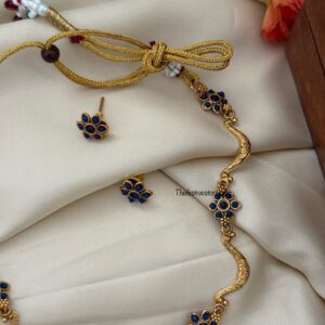 Blue floral budgeted matte necklace set