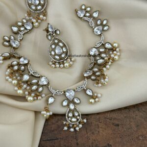 All white pearls victorian necklace set