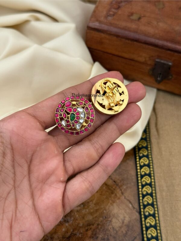Classic navilu Jadau screwback studs