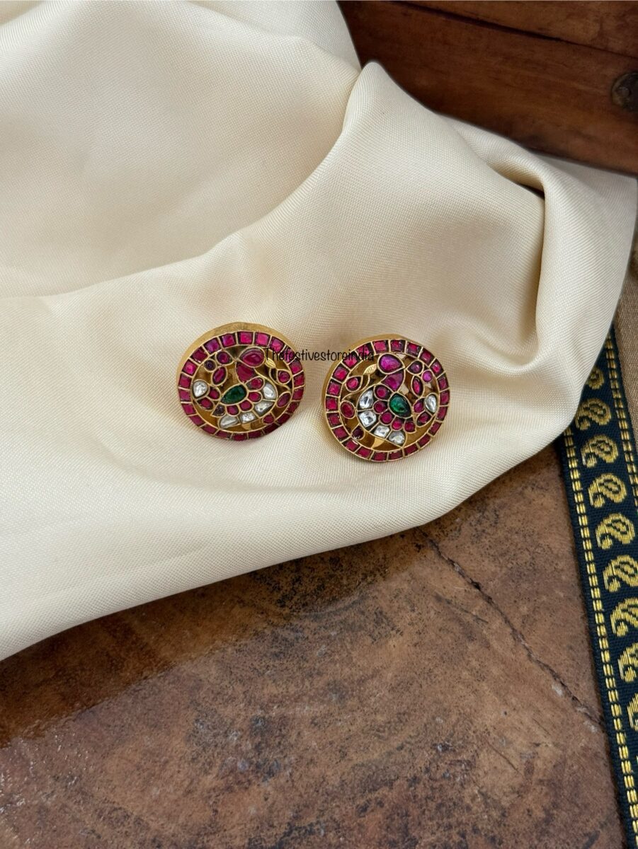 Classic navilu Jadau screwback studs