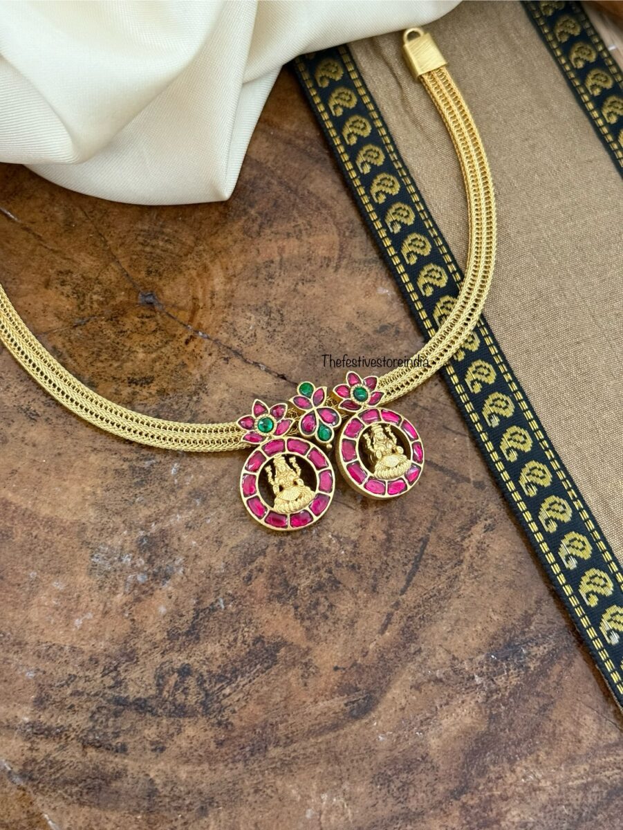 Jadau Lakshmi bottu attigai chain