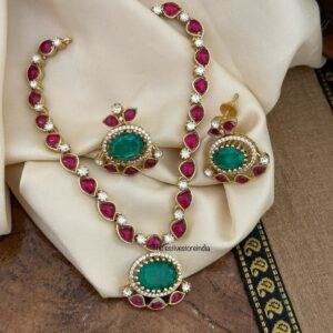 Jadau Contemporary turquoise and red stone necklace set