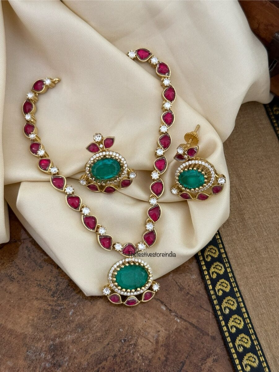 Jadau Contemporary turquoise and red stone necklace set