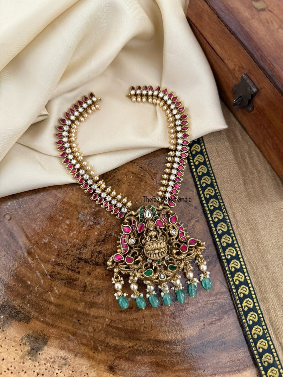 Classic jadau lakshmi necklace